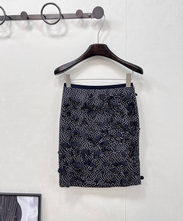 Chanel's new 2025 miniskirt is custom-made from imported Yb fabric. This materia