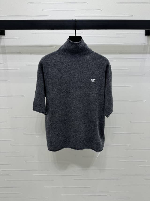 New, original, high-quality Celin* 2025 Early Fall collection! Turtleneck knit