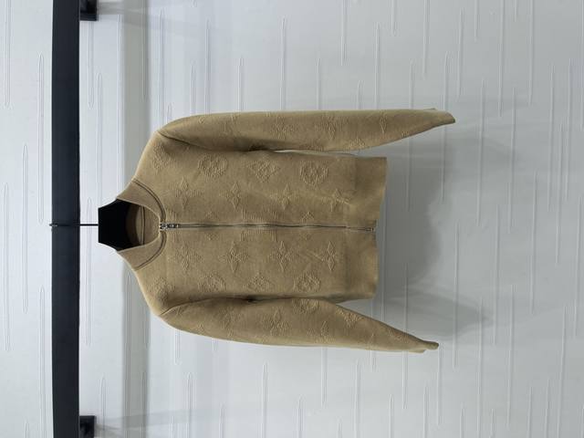 New, original, high-quality Louis Vui*Ton 2025 Early Fall collection! Jacquard