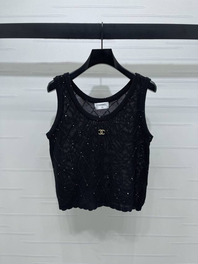 New, original, high-quality Chane* 2025 Early Fall collection! Diamond-knit ves