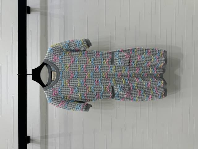 New, original, high-quality Gucc* 2025 Early Fall collection! A round-neck, sho
