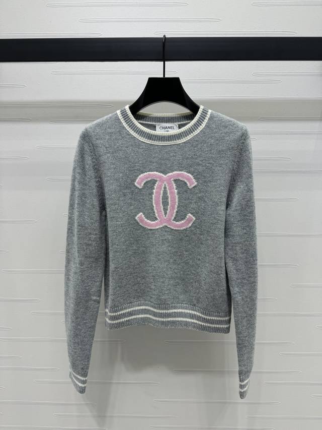 New, original, high-quality Chan*L 2025 Early Fall collection! Round neck, cont