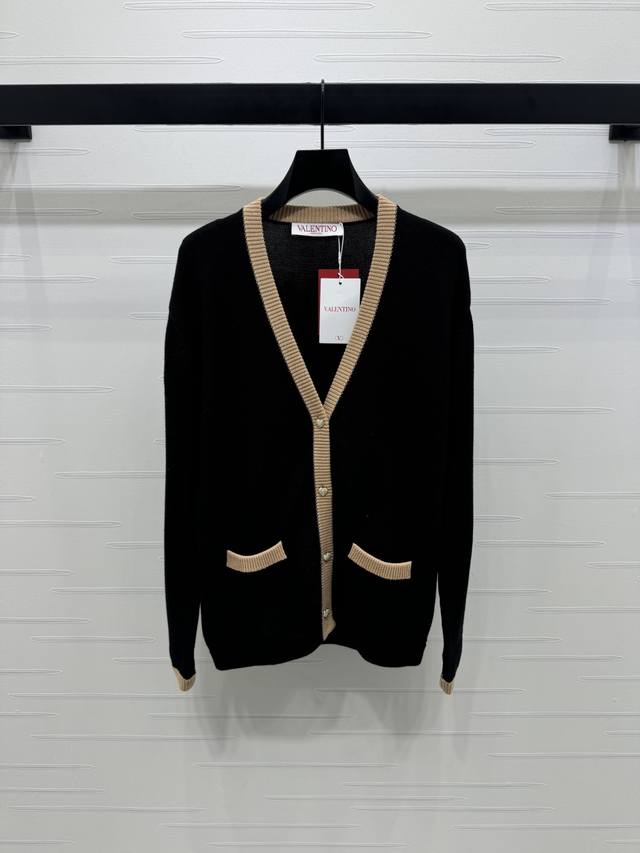 New, original, high-quality Valentin* 2025 Early Fall collection! A simple, lon