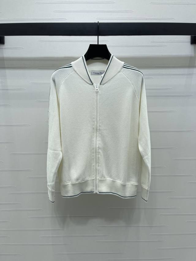 New, original, high-quality Dio* 2025 Early Fall collection! Striped knitted ca