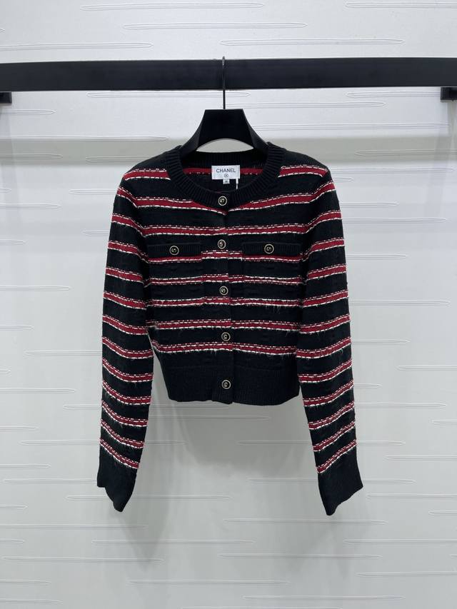 New, original, high-quality Chane* 2025 Early Fall Collection! Contrast-striped