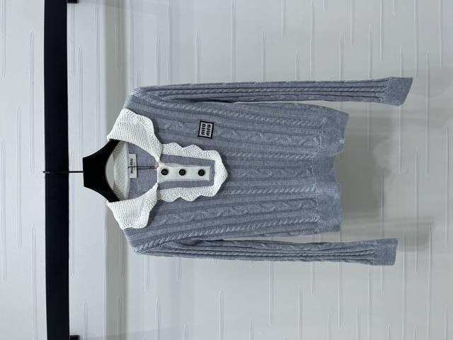 New, original, high-end Miumi* 2025 Early Fall Collection! Lapel knit long slee
