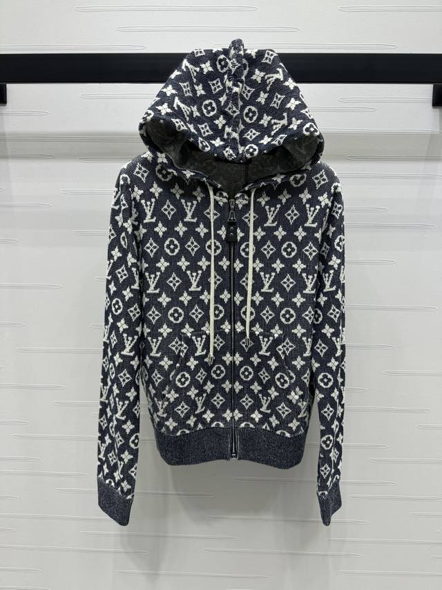 New, original, high-end L*Ui*Vui*Ton 2025 Fall/Winter Collection! Logo-knitted