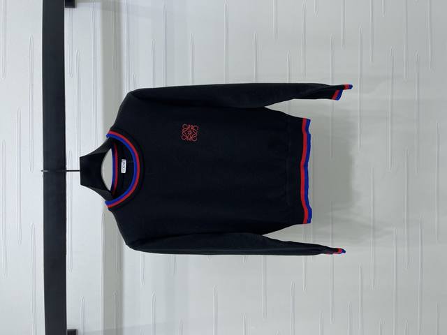 New, original, high-quality Loew* 2025 Early Fall collection! Totem logo pullov