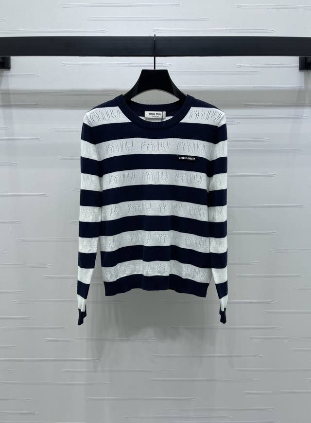New, original, high-quality, Miumi* 2025 Early Fall collection! Crew-neck strip
