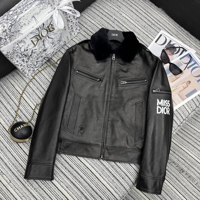 Highly recommend Dio's new 2024 early autumn series, wool lapel lambskin jacket,