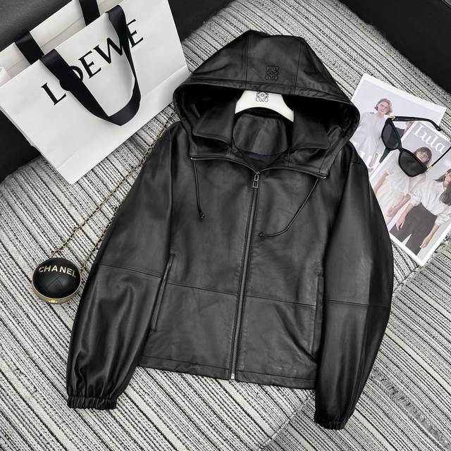 Highly recommend the 25th year early autumn series Loe* new hooded jacket lambsk