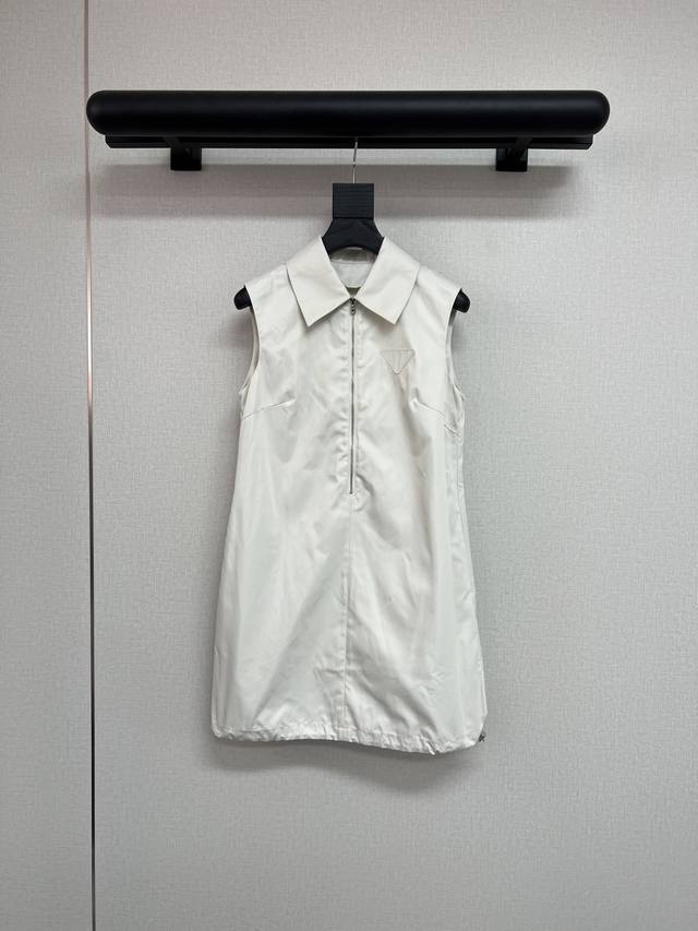 High-quality Pra*2025 Early Fall Collection A very classic nylon style A very m