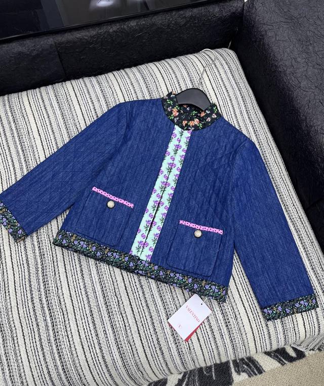 Hot-selling item in stock! Original custom Valen*