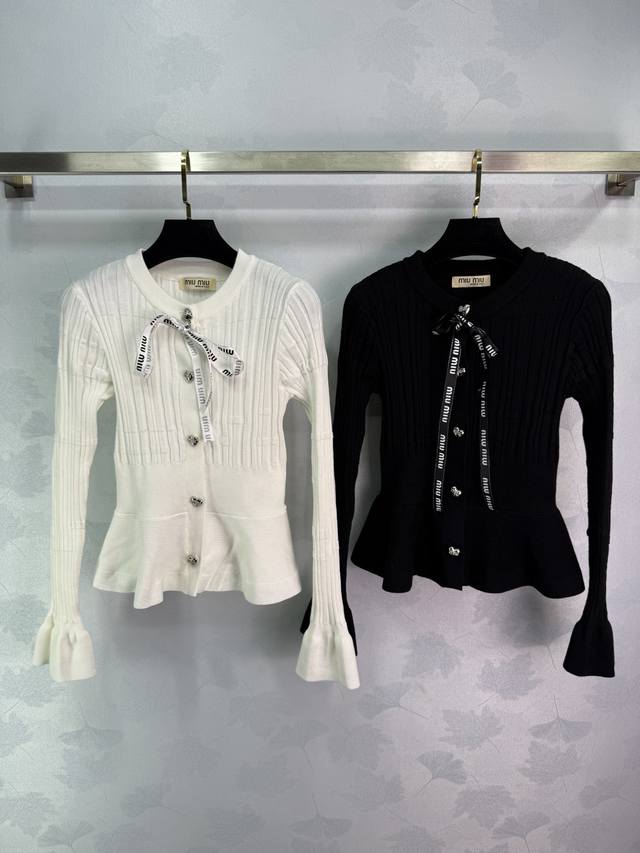 Miu*25 Early Fall new style ribbon bow knitted cardigan. Logo ribbon bow embelli