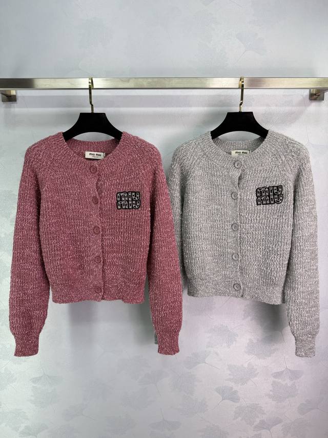 Miu*25 Early Fall new round-neck knitted cardigan featuring black logo embroider