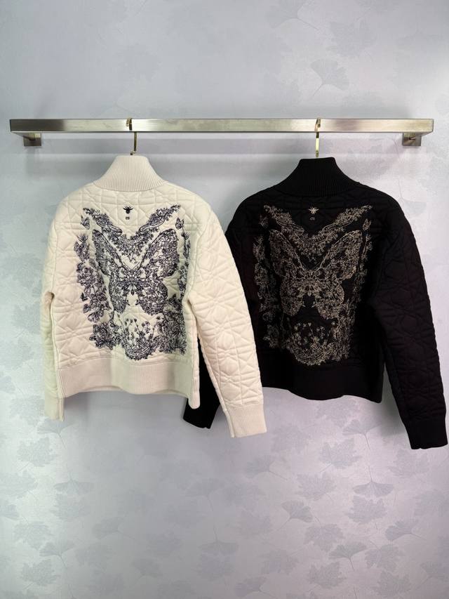 Dio*25's new autumn/winter butterfly-embroidered knitted cardigan features an ex