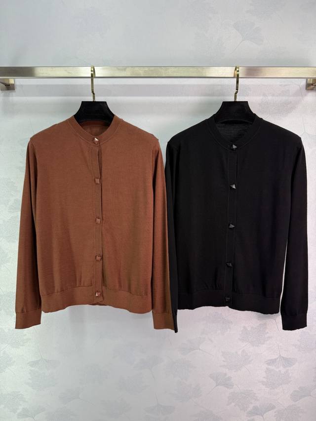 He*25 New Early Autumn Stand-up Collar Knit Cardigan Fabric is soft and comforta