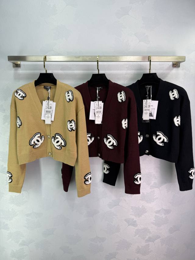 Chane* 2025 new double-C knitted cardigan, custom-made with Yb 100% cotton yarn