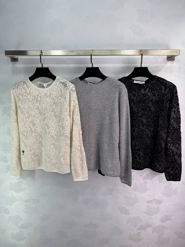 Dio* Lace knit top available in white, gray, and black. Detailed with bee embroi