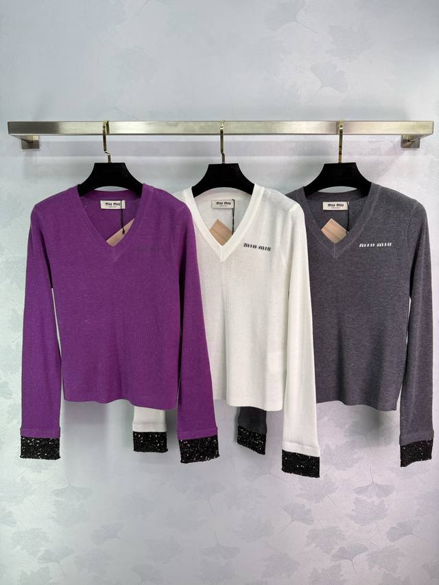 Miumi*'s latest 2025 Early Fall collection! V-neck long-sleeved knit top! Custom