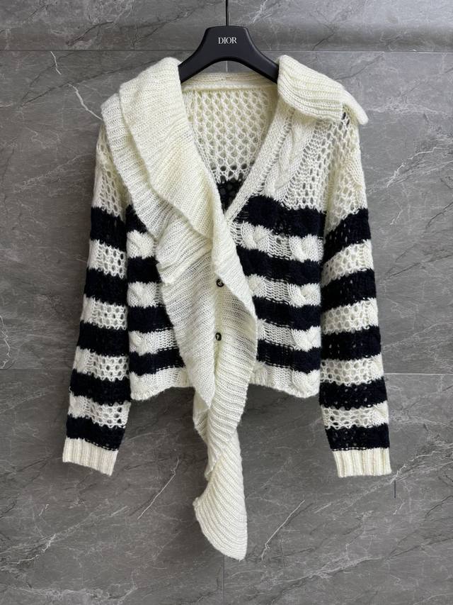 Early Autumn new styles are here! D striped ruffled sweater 2025 Autumn/Winter