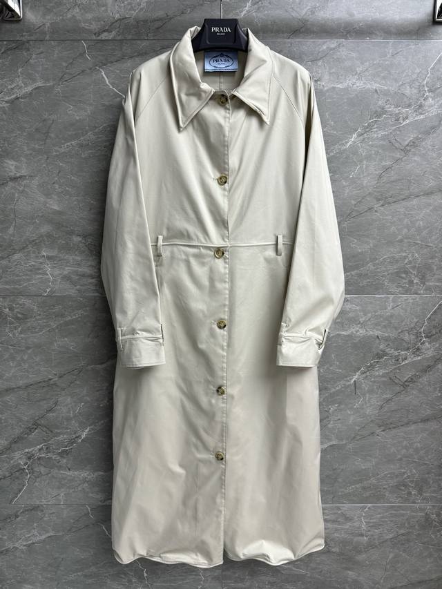 New summer styles are here! P. Parent-size trench coat. 2025 Spring/Summer coll