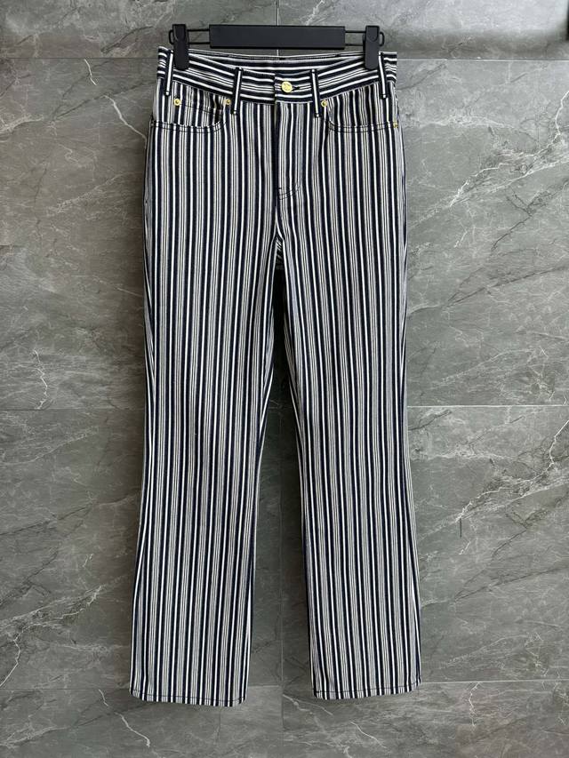 New early autumn styles are out! Cl striped straight-leg pants. 2025 early autu