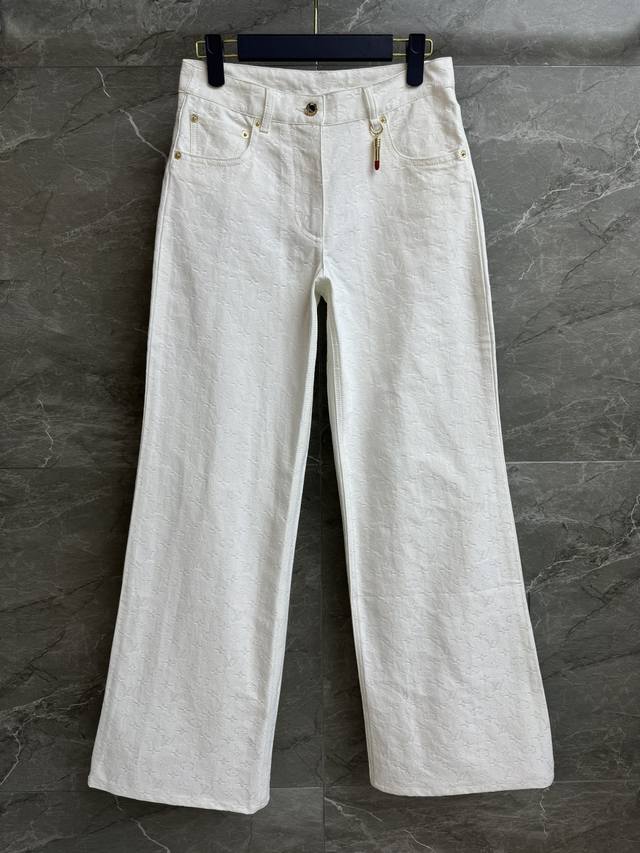 Early Fall new styles are here! L's white monogram jeans 2025 Early Fall collec