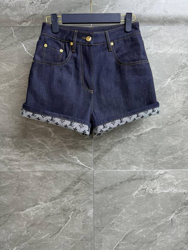 Early Fall new styles are here! L's rolled-hem denim shorts. 2025 Early Fall co
