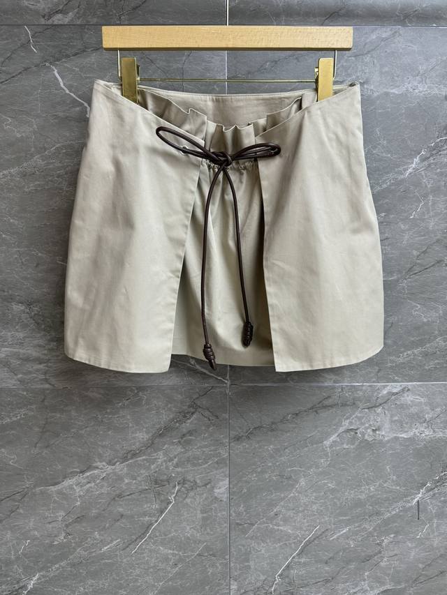 Early Fall new styles are here! Loewe Pleated Skirt 2025 Fall/Winter Collection