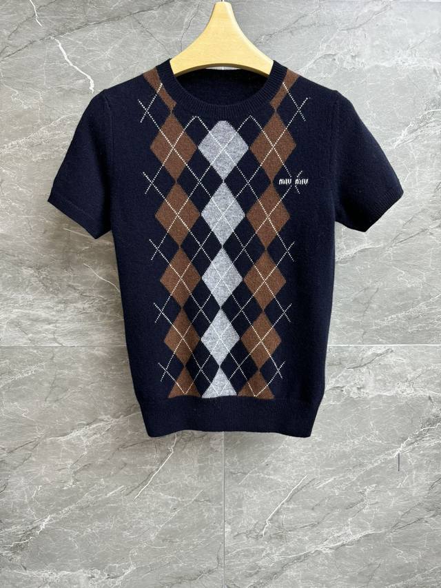 High version shipped Miu diamond cashmere short sleeve 2025 early autumn series