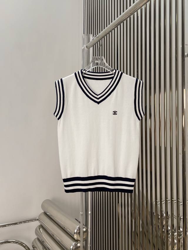 Actual photos Latest Ce 25New Arc de Triomphe embroidered V-neck knitted vest S