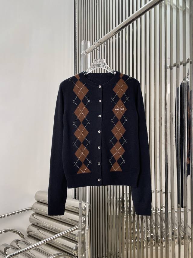 Actual photos of the latest Miu 25New diamond pattern jacquard cashmere knitted