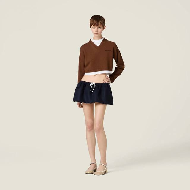 New latest Miu25New T-shirt splicing fake two-piece cashmere sweater Size: Sml