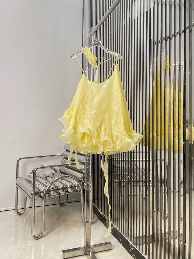 Actual photos Latest 25New Lu Si same style chicken yellow dress size: Sml DDD