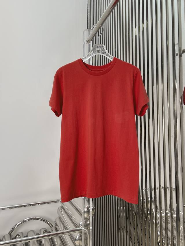 Actual photos of the latest The R 25New classic red short-sleeved T-shirt Size: