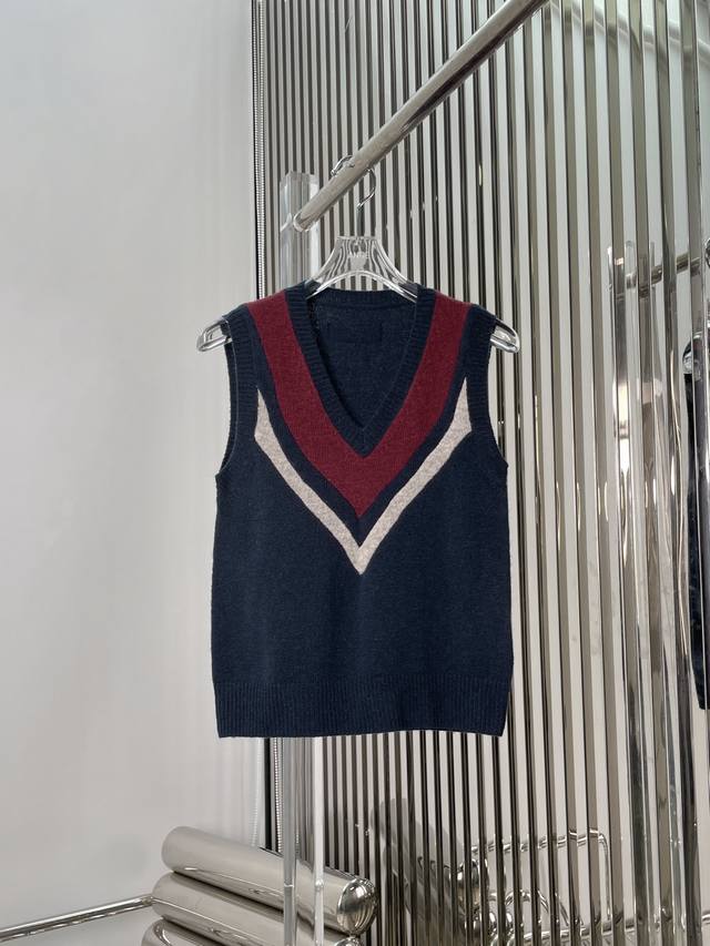 Actual photos of the latest Miu 25New V-neck color knitted vest Size: Sml DDD