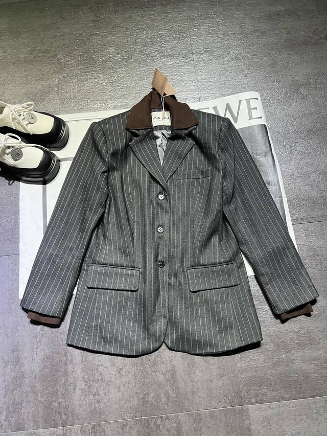 Miu Mi* gray wool striped suit, 25 early autumn new Miu Miu wool fabric, customi