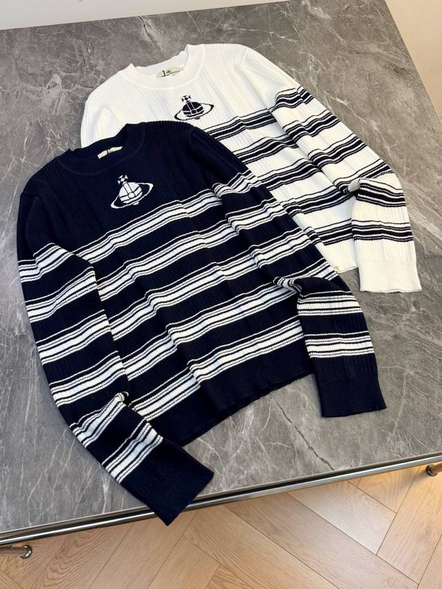 25 A new and uniquely stylish sweater. First, let's take a look at this classic
