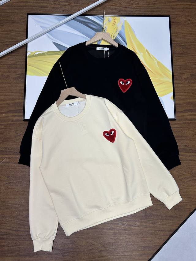 Love Heart Sweatshirt for Couples. This 2025 official model features a classic e