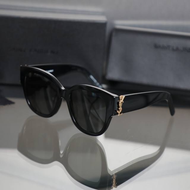 Available in 1V1 version Ysl Saint Laurent Rose same Blaze sunglasses Model: Sl