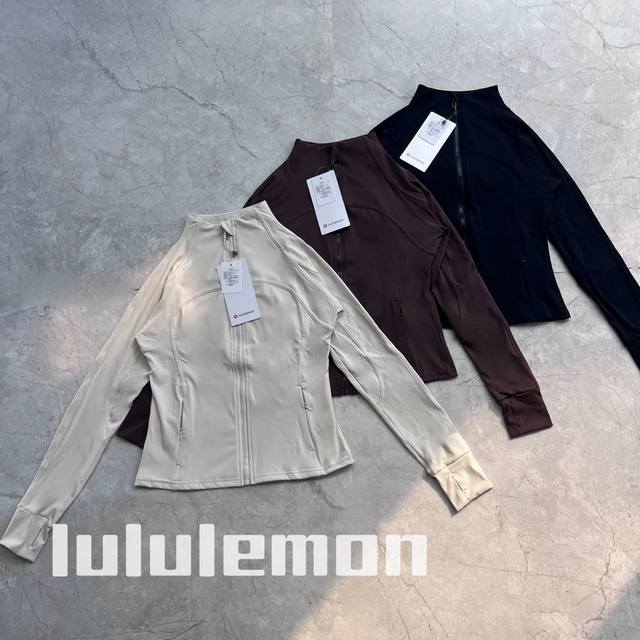 Offering pure, original, factory-made, and genuine products. Lulu's three-color,