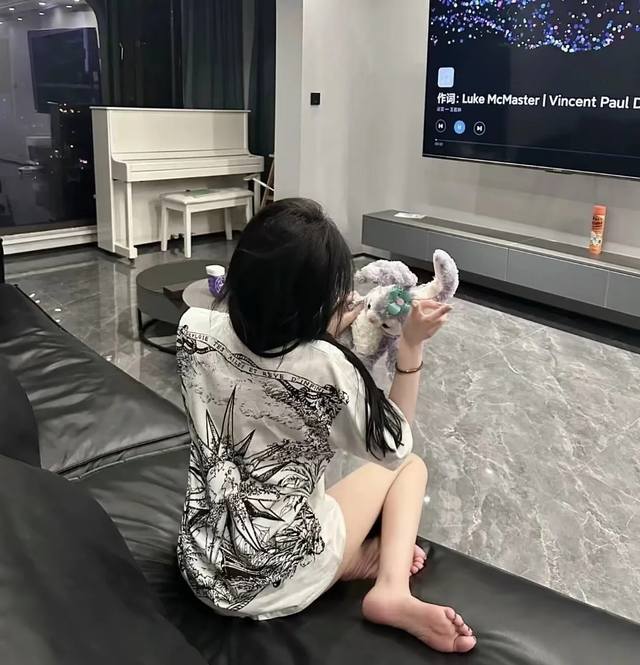 The star pattern is so romantic : It has a cool and refreshing feel!!