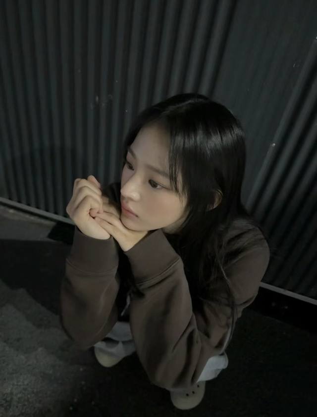 Chocolate round neck styleLove it~ I love this piece so much!