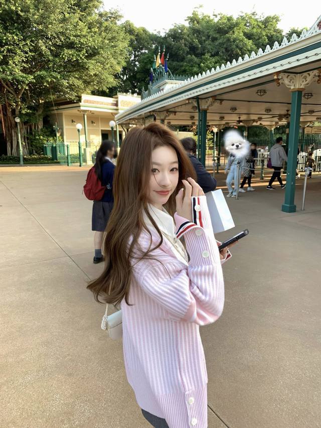 High-end popular version Tb striped knitted cardigan sweater This one can be ran