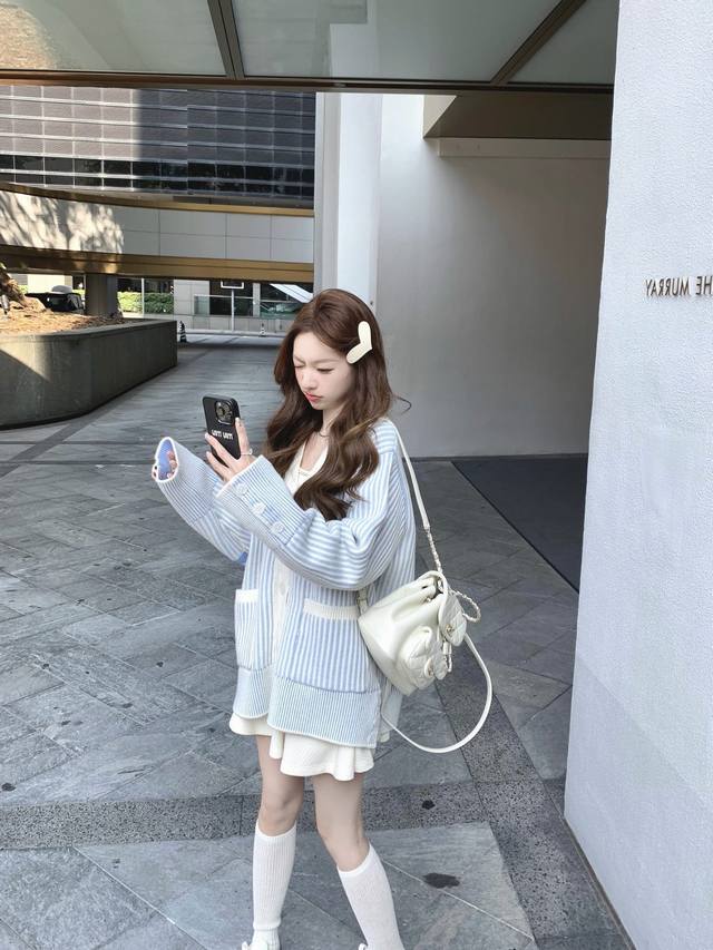 High-end hot-selling item Tb striped knitted cardigan sweater This one is defini