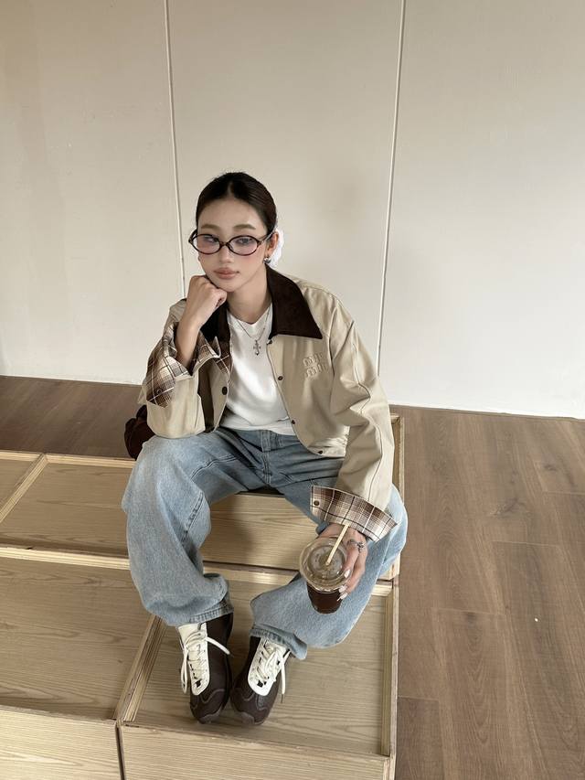 Miumiu Miu Miu 25Ss new barn-style jacket with lapel and color matching, retro a