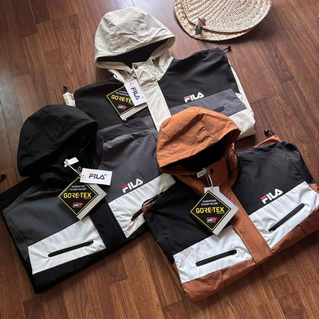 New Arrival - Flla Fusl0N Fila's new fall couple's outdoor hooded windproof fun