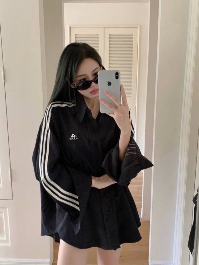 Adidas three-stripe versatile quality shirt couple style Color: Black Size: M-Xl