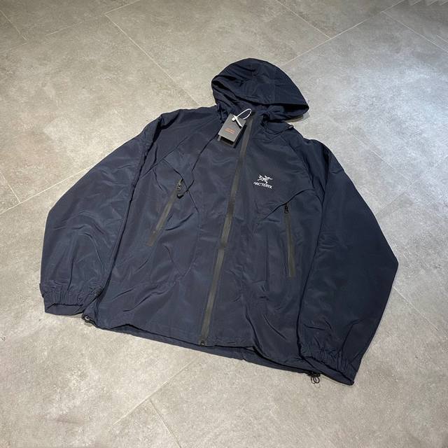 Arc'teryx Arc'teryx quality heavyweight waterproof jacket hooded mountaineering